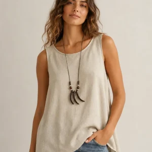 Canotta con collana